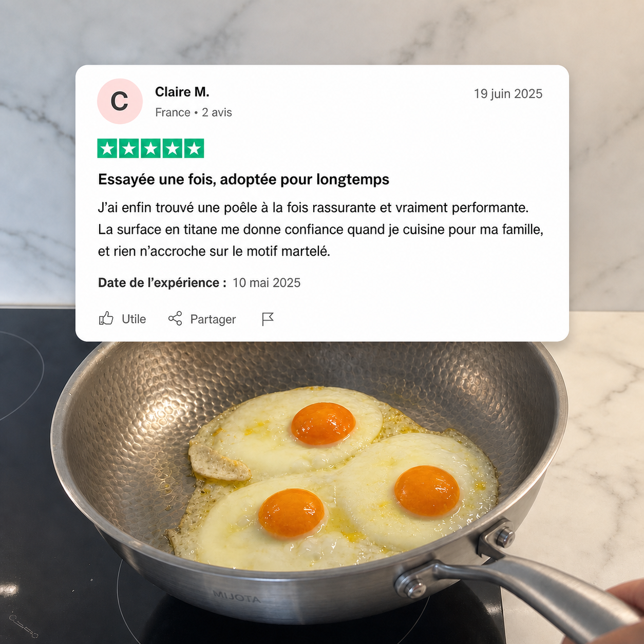 Avis client MIJOTA sur la poêle titane pendant la cuisson des œufs